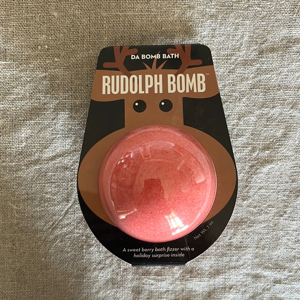 Da Bomb 7 oz Rudolf Sweet Berry Bath Fizzer, New